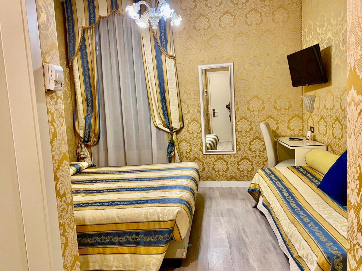 Hotel Bridge Венеция Экстерьер фото