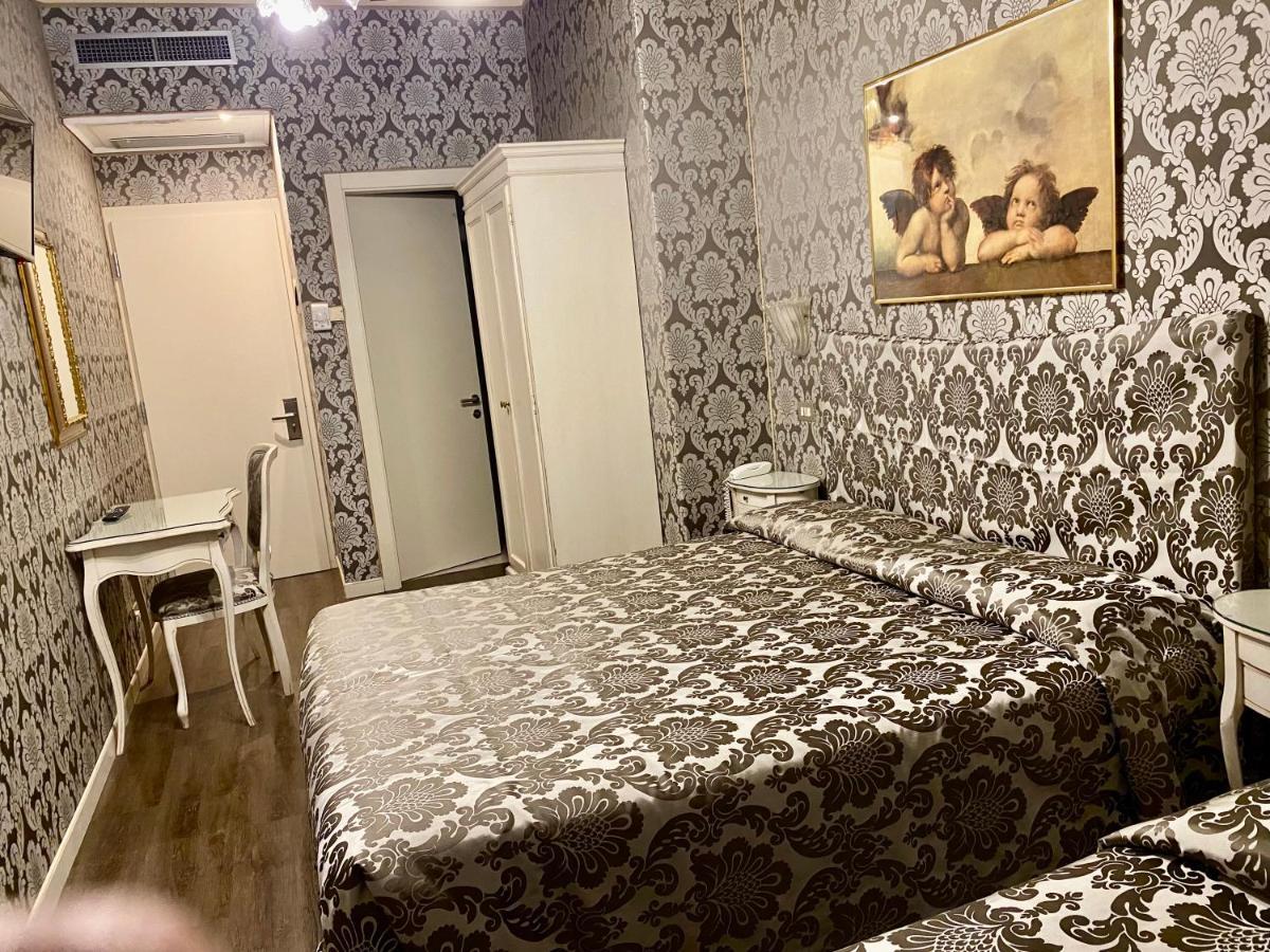 Hotel Bridge Венеция Экстерьер фото