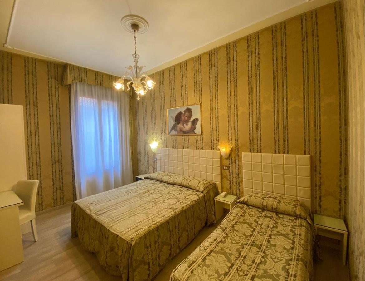 Hotel Bridge Венеция Экстерьер фото