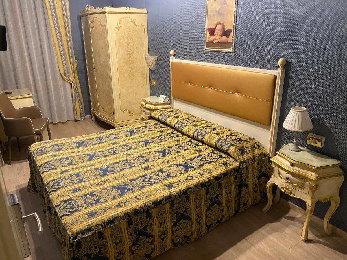Hotel Bridge Венеция Экстерьер фото