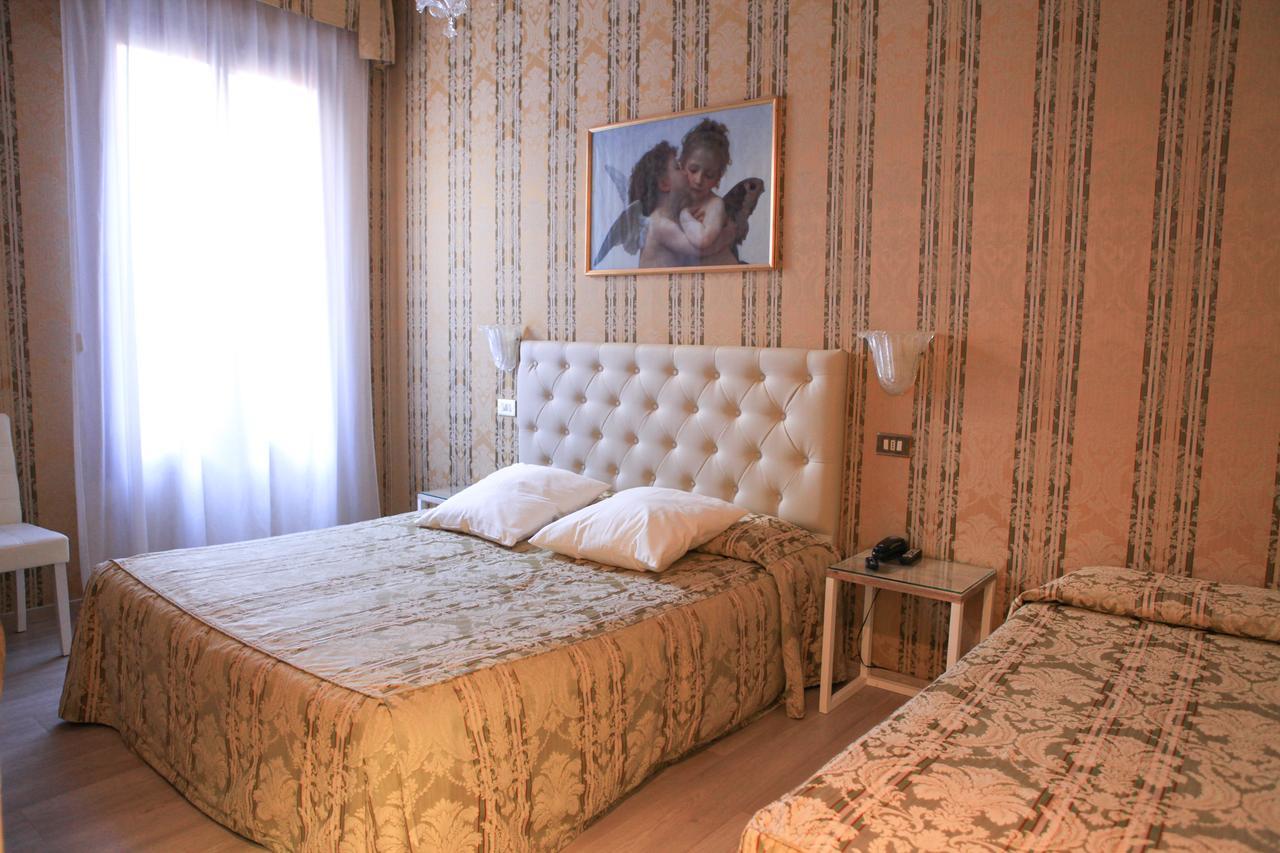 Hotel Bridge Венеция Экстерьер фото