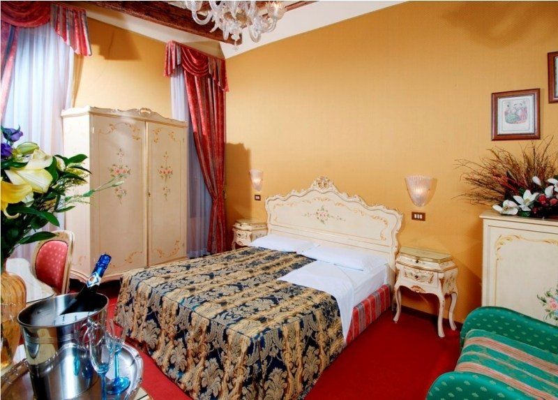 Hotel Bridge Венеция Экстерьер фото